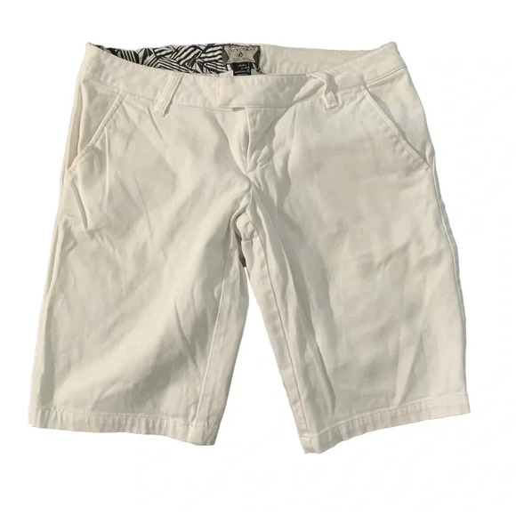 Volcom women's size 1 white bermuda shorts - Picture 1 of 4